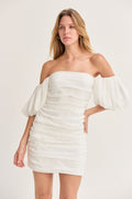 Robe Courte Froncée à Manches Bouffantes