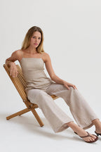 Pantalon large en lin pour femme avec plis sur le devant et poches latérales