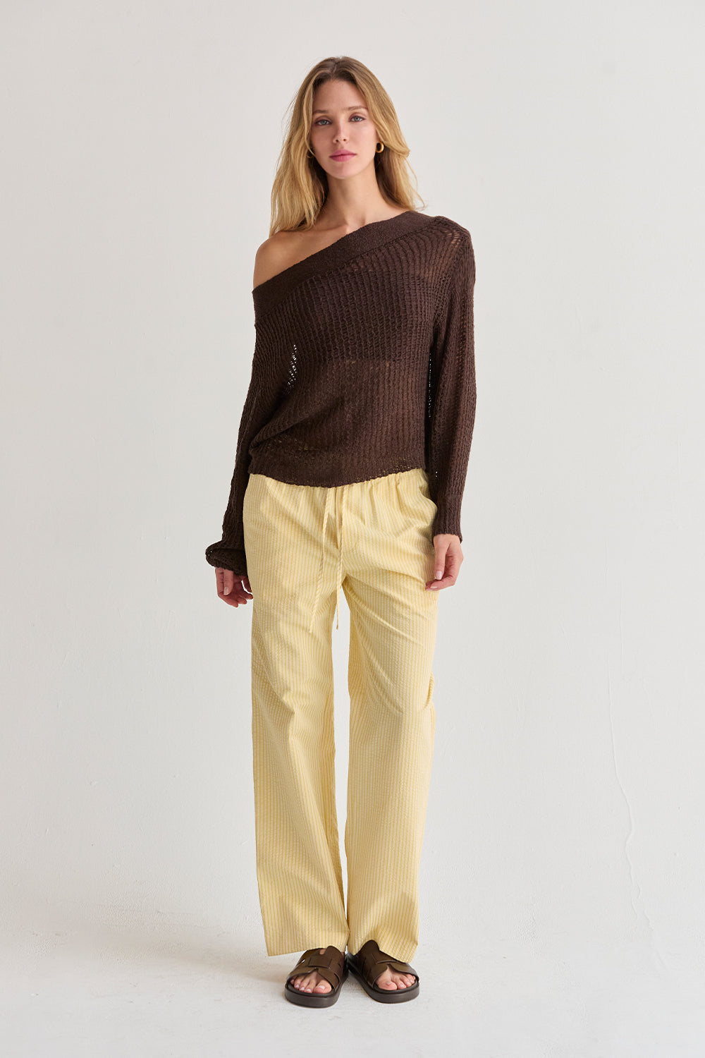 Pantalon décontracté à jambe droite et taille mi-haute en tissu texturé rayé avec cordon de serrage pour femme