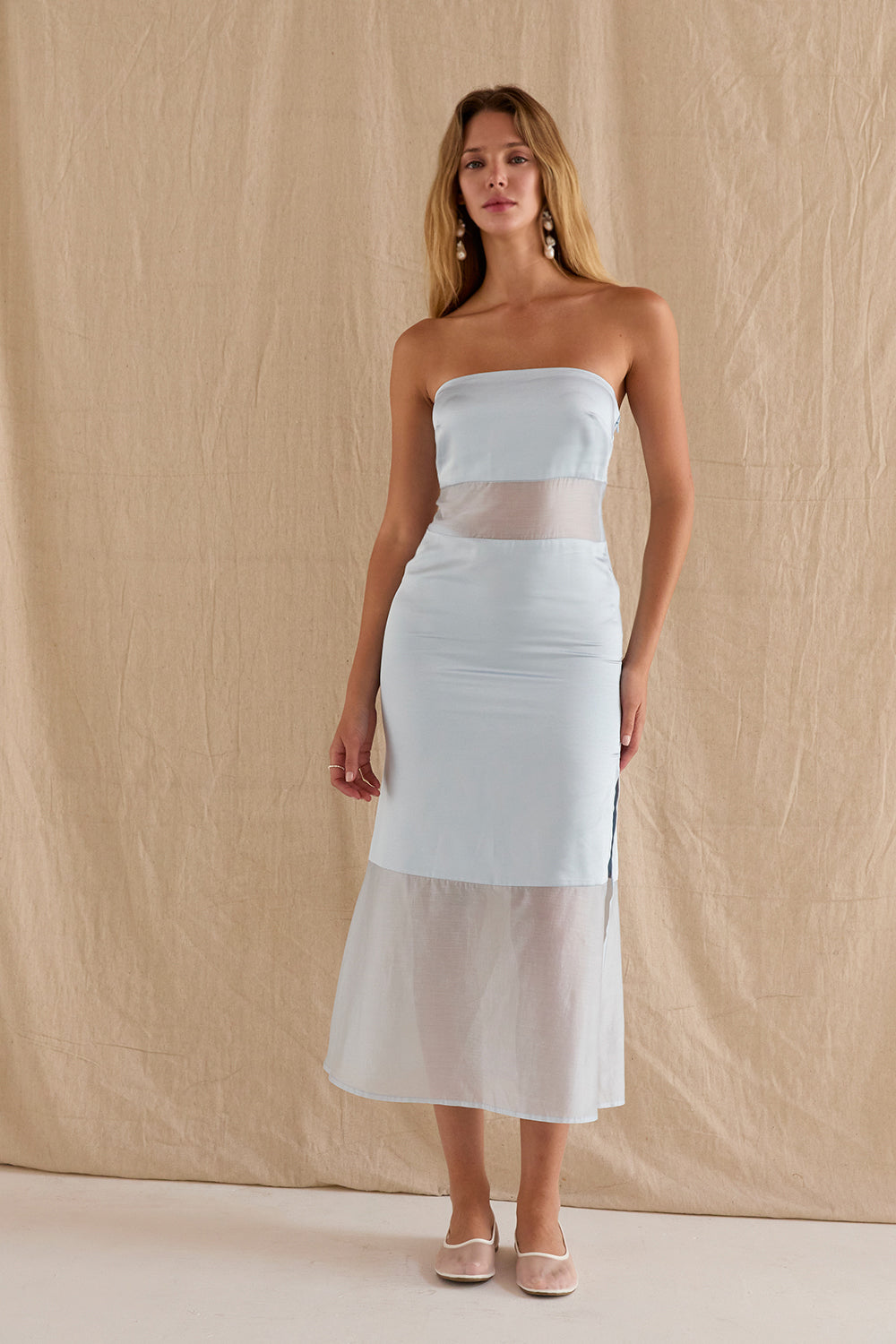 Robe midi bustier en satin à matériaux mixtes