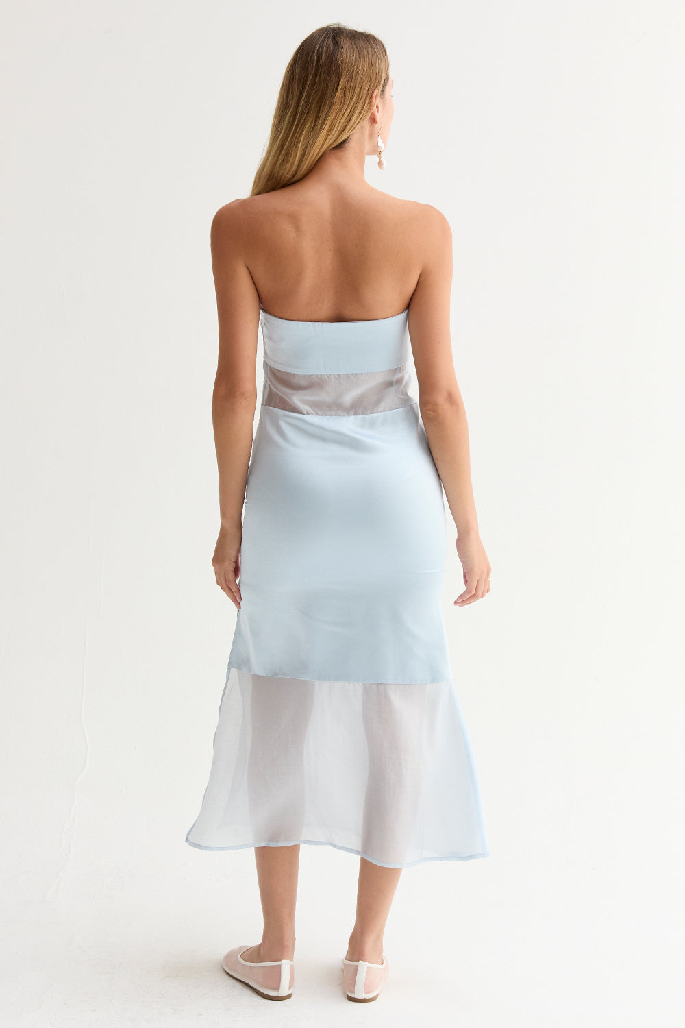 Robe midi bustier en satin à matériaux mixtes