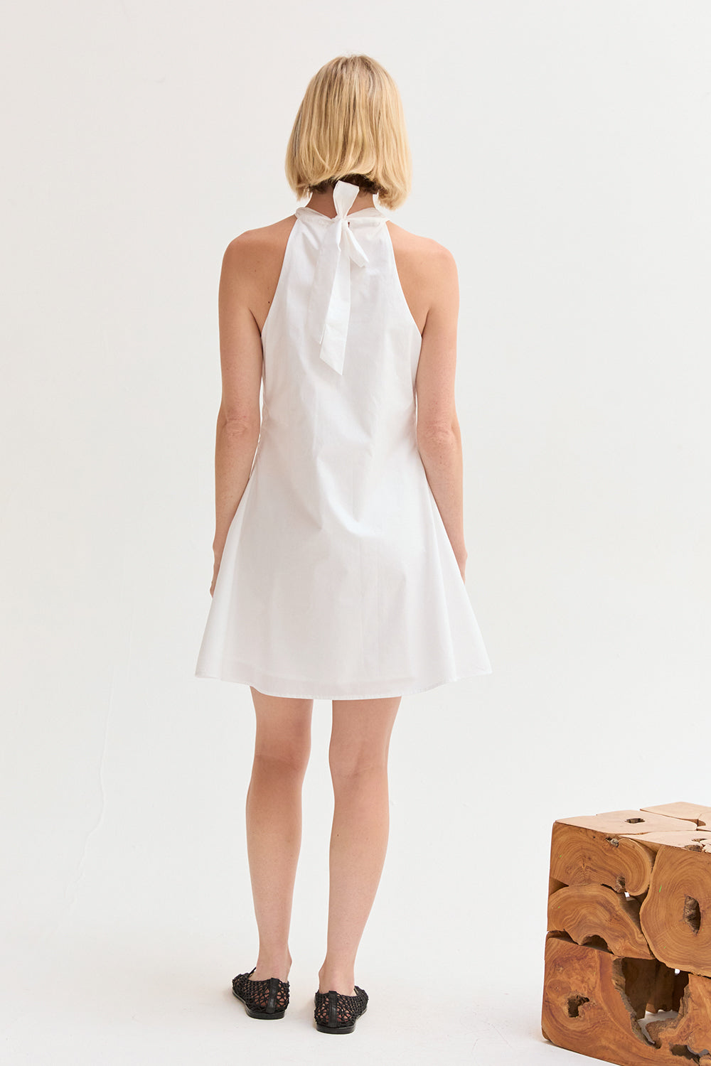Mini-robe évasée en popeline, à nouer derrière le cou