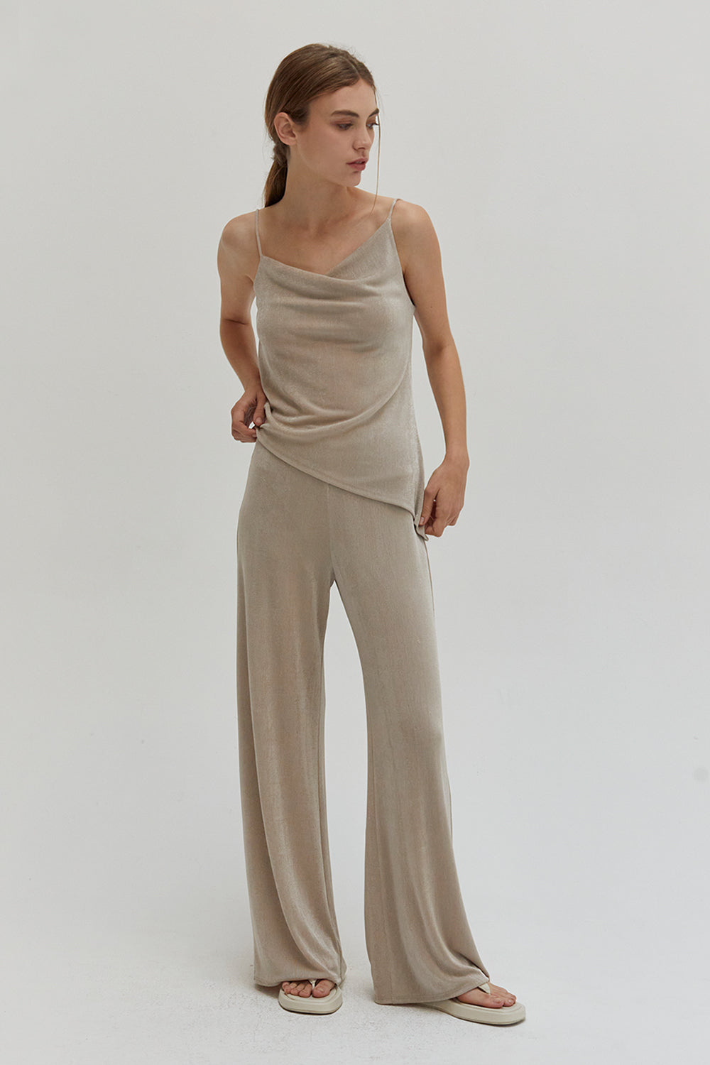 Pantalon ample en maille fluide à taille haute