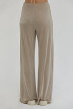 Pantalon ample en maille fluide à taille haute