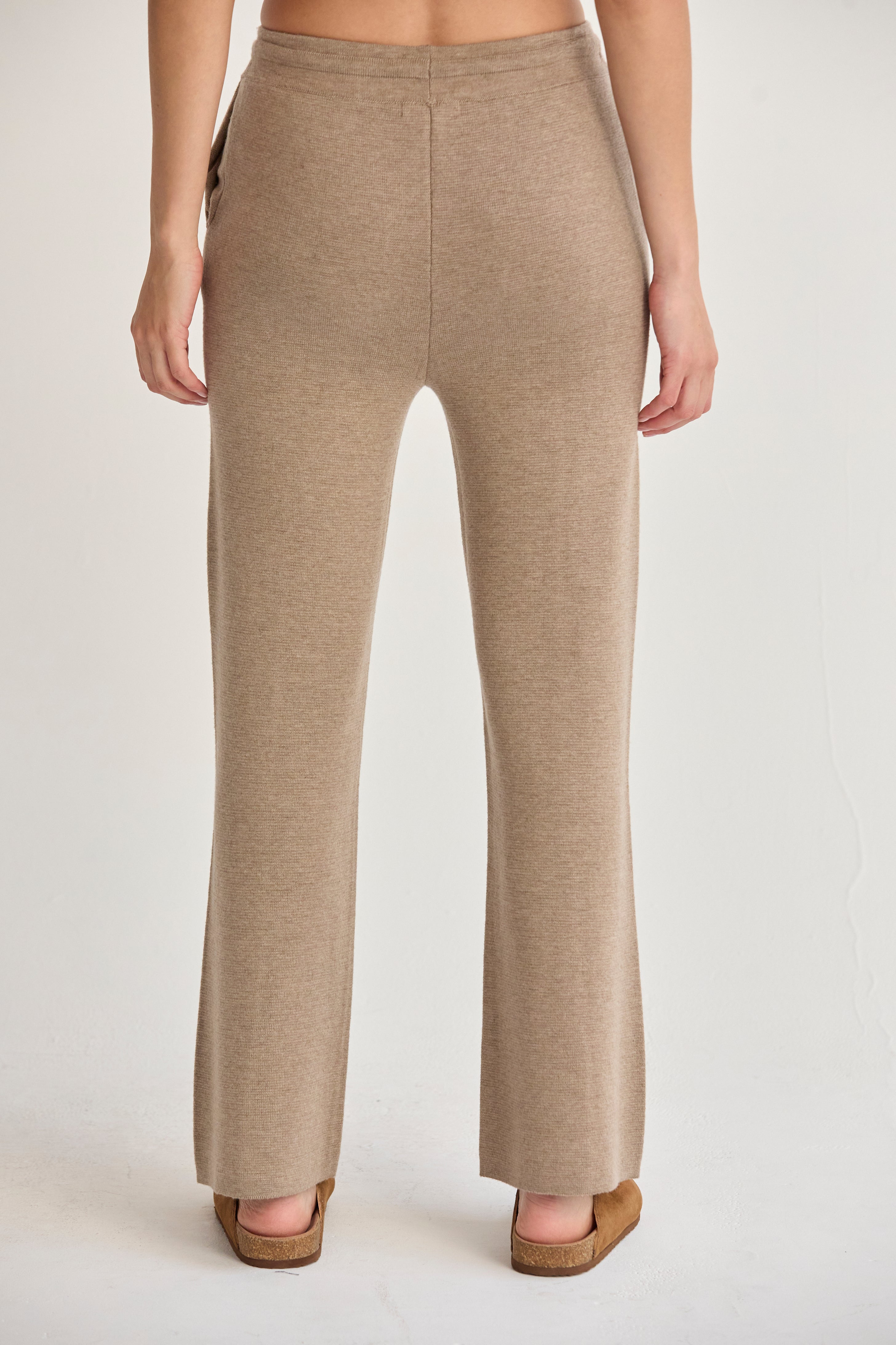 Pantalon large en tricot doux avec cordon de serrage à la taille
