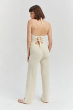 Ensemble deux pièces en maille avec pull à col halter et pantalon droit