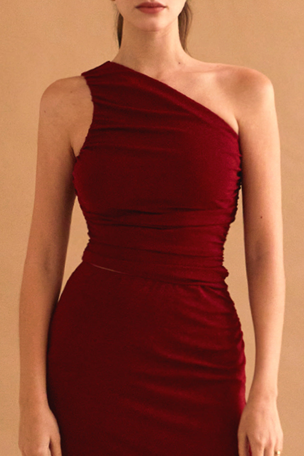 Ensemble top asymétrique en maille et jupe