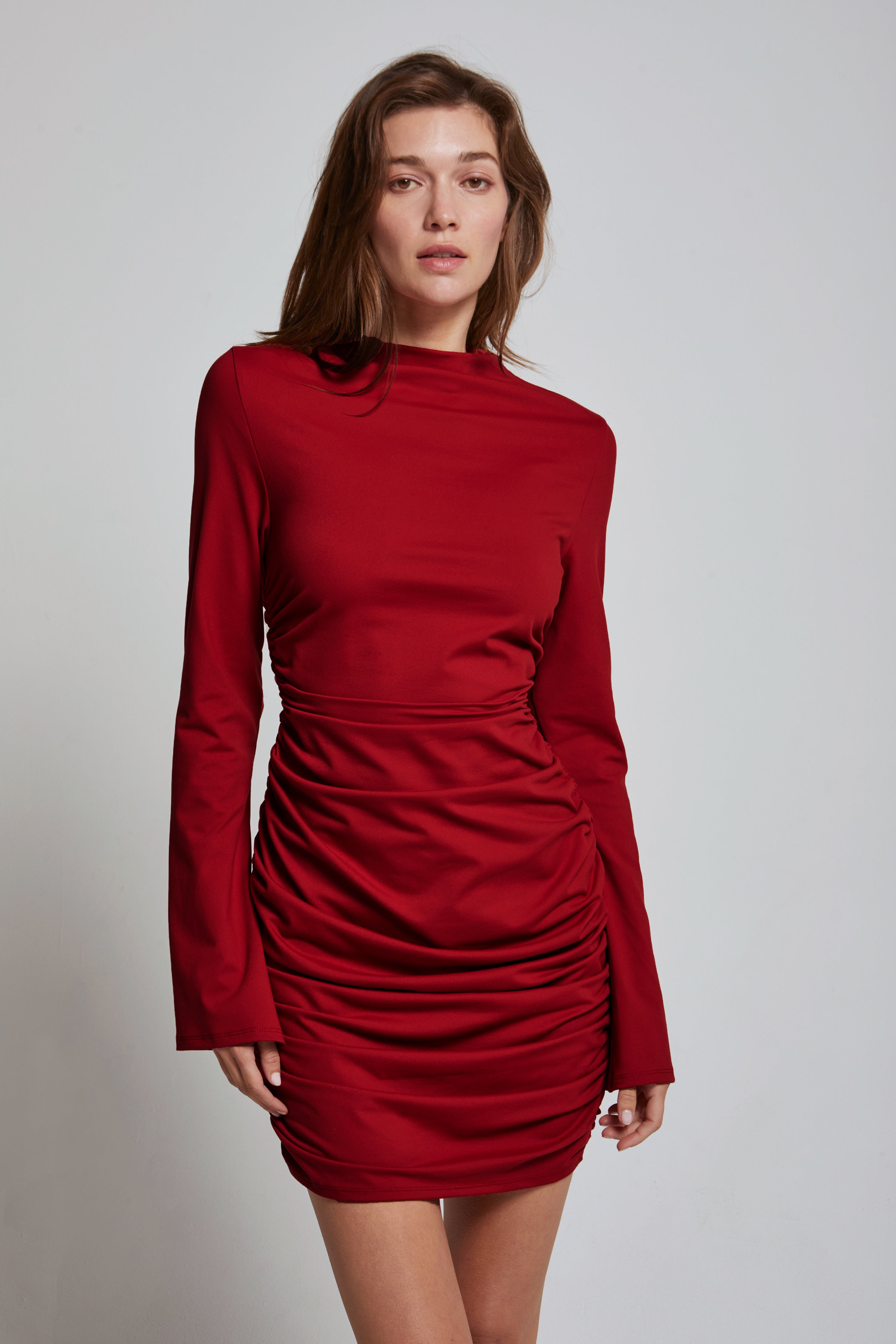 Mini-robe en maille froncée