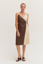 Robe midi portefeuille en techniques mixtes