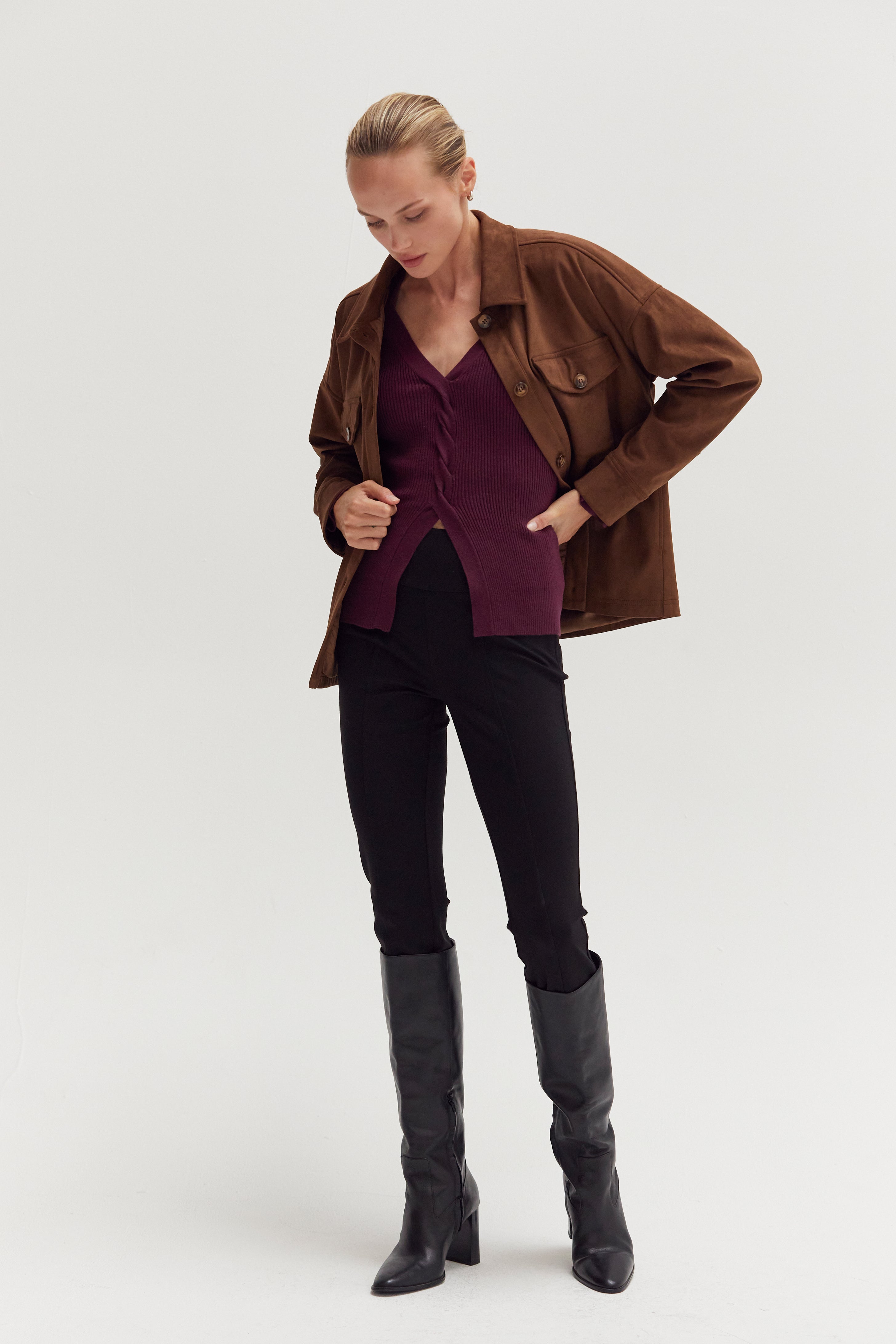 Chemisier-veste boutonnée en faux suède avec poches plaquées