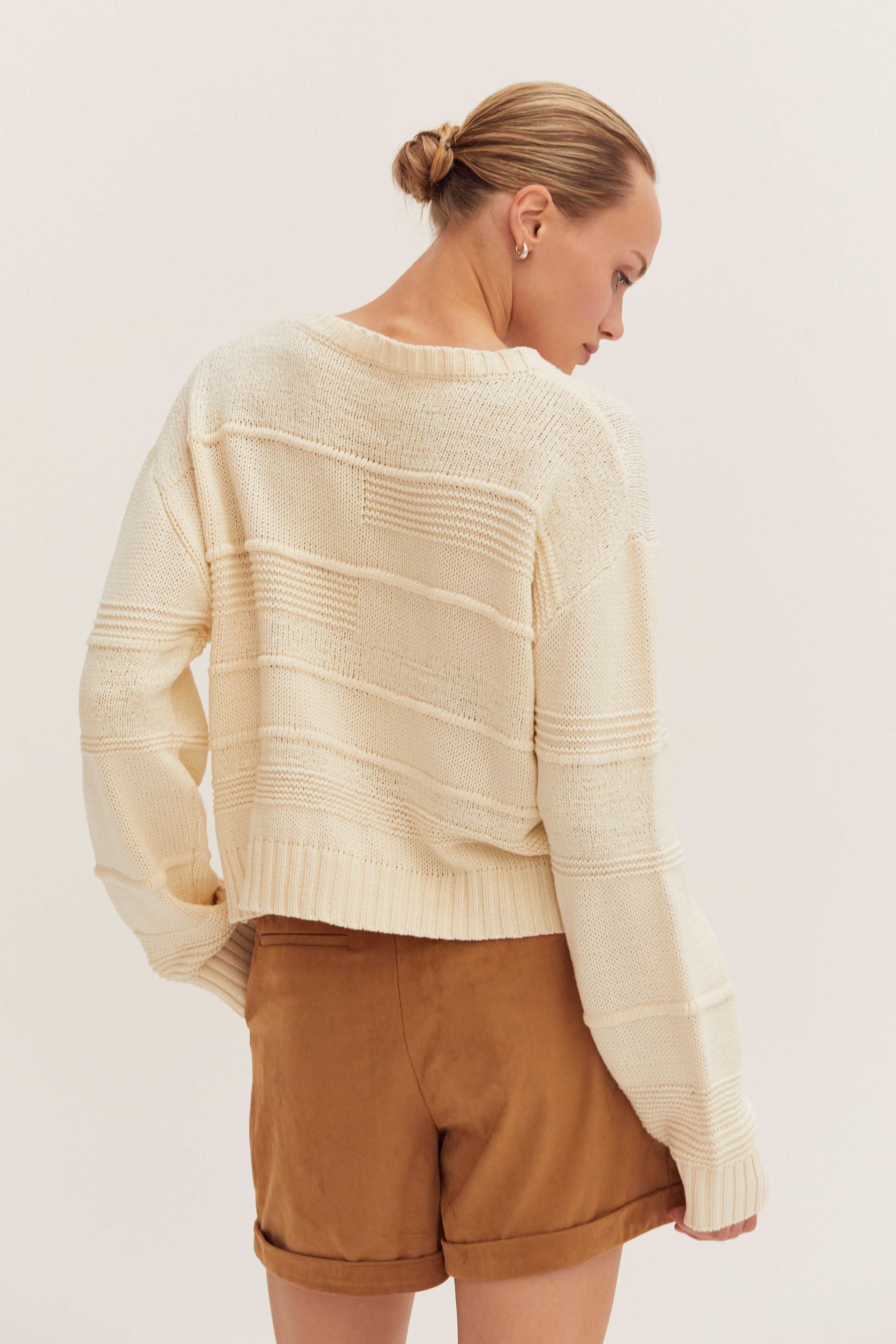 Pull en maille texturé à rayures, col bateau, manches longues, coupe décontractée