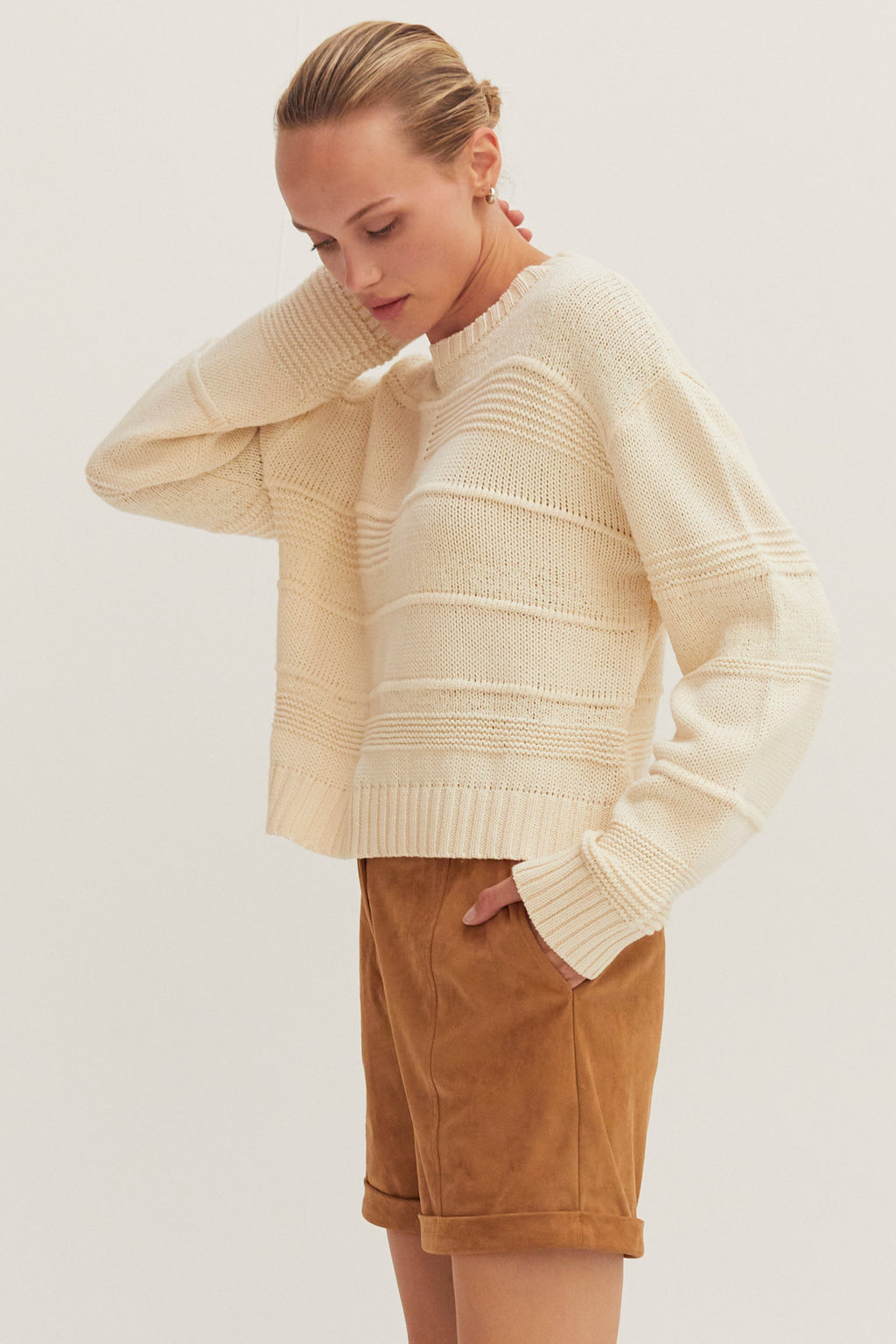 Pull en maille texturé à rayures, col bateau, manches longues, coupe décontractée