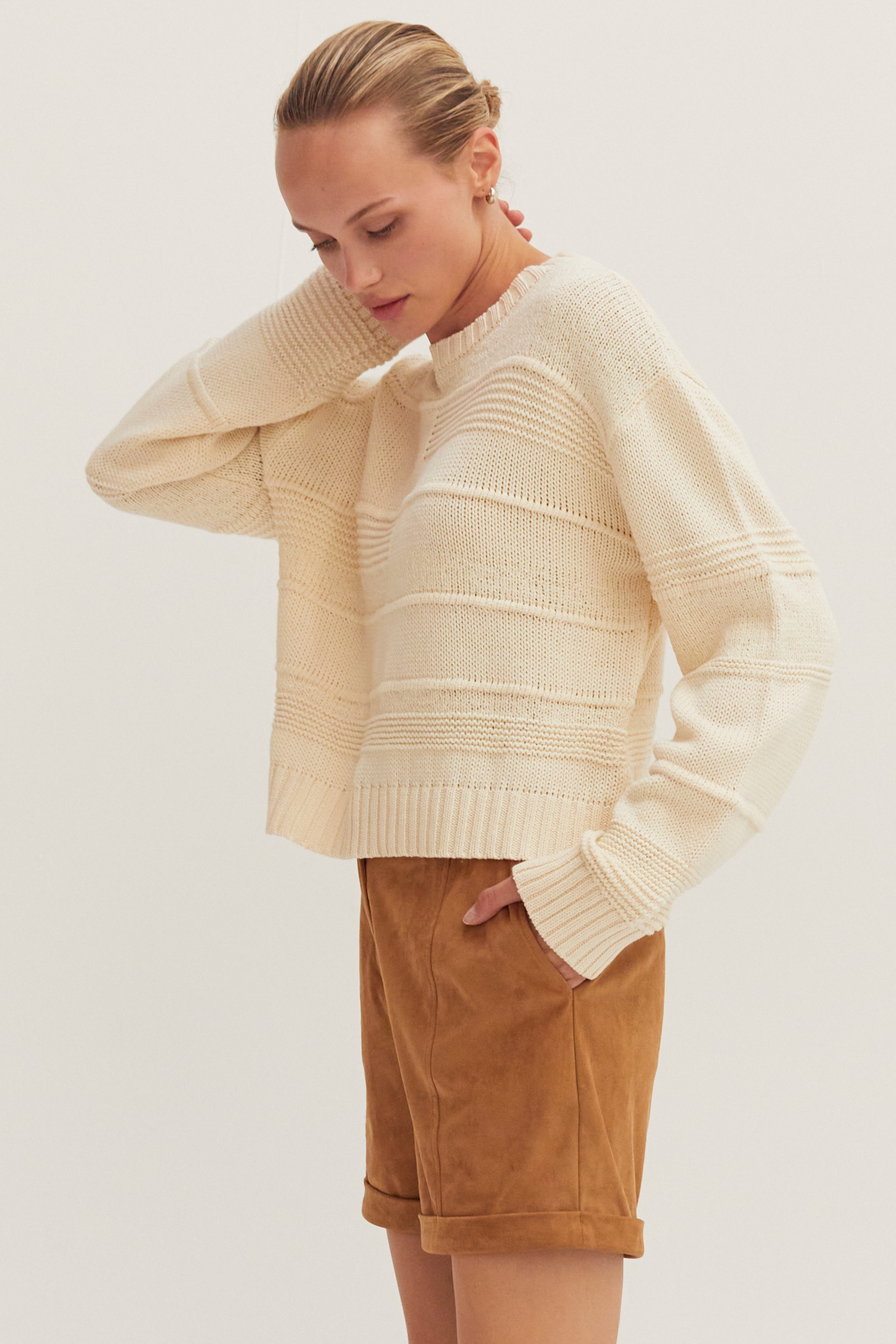 Pull en maille texturé à rayures, col bateau, manches longues, coupe décontractée