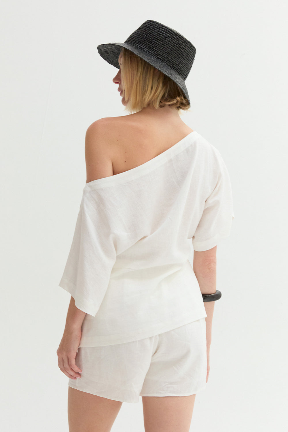 Haut asymétrique en mélange de lin