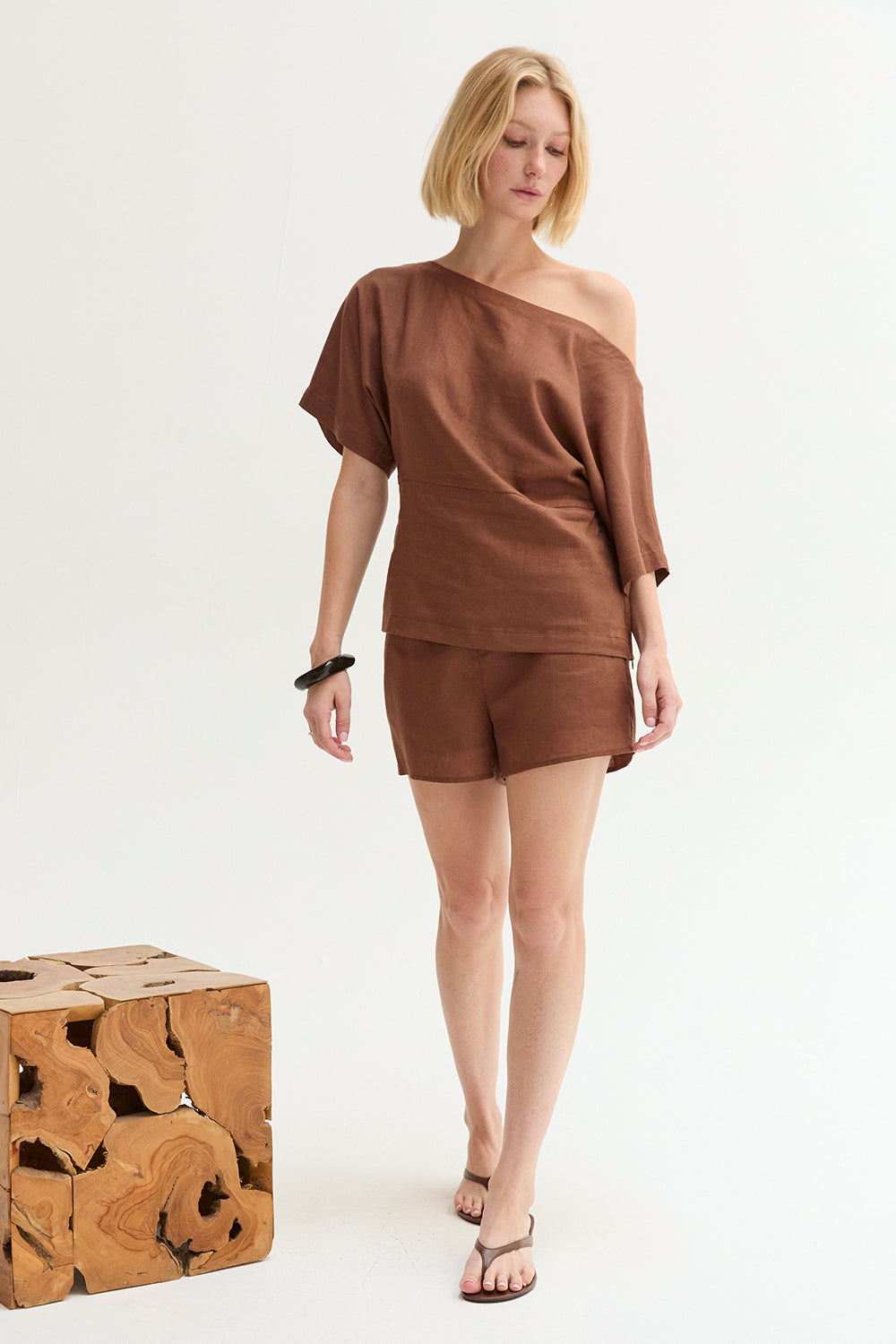 Haut asymétrique en mélange de lin