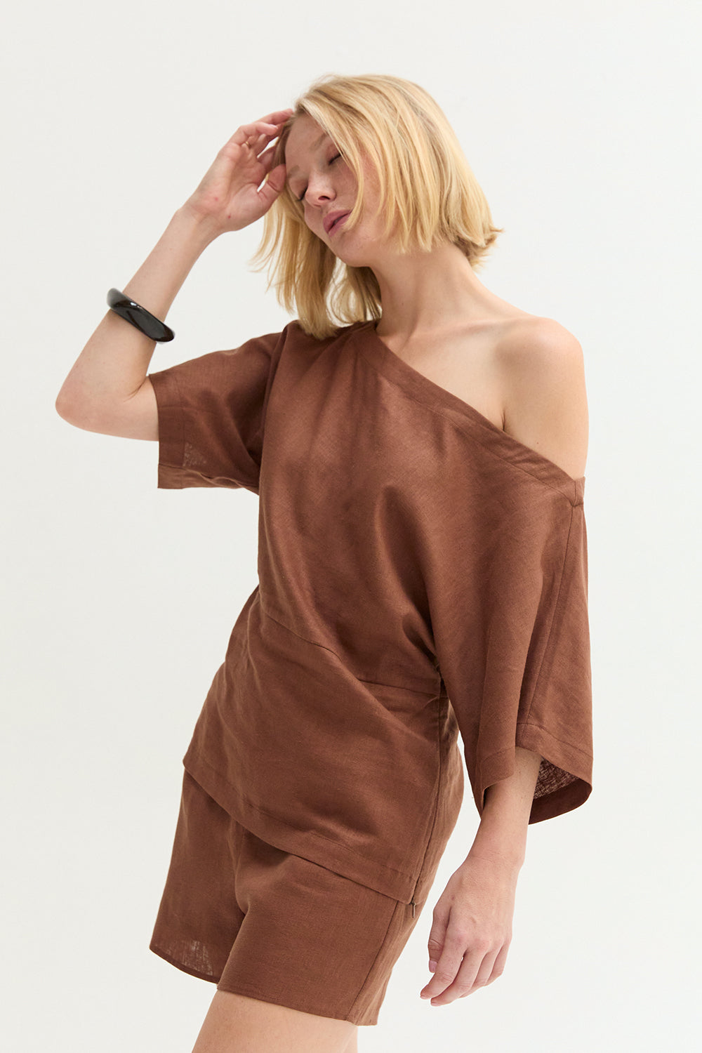 Haut asymétrique en mélange de lin