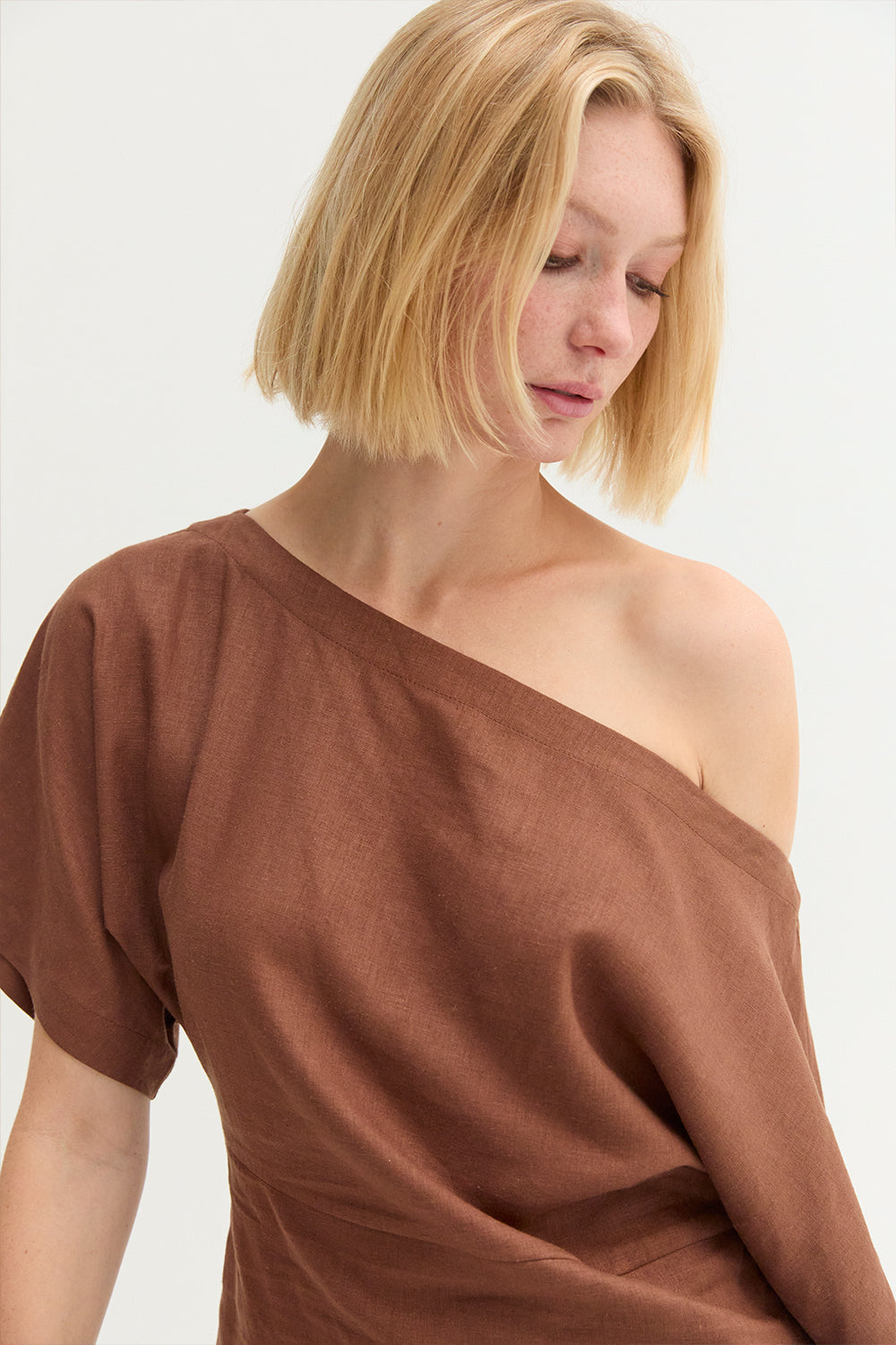 Haut asymétrique en mélange de lin