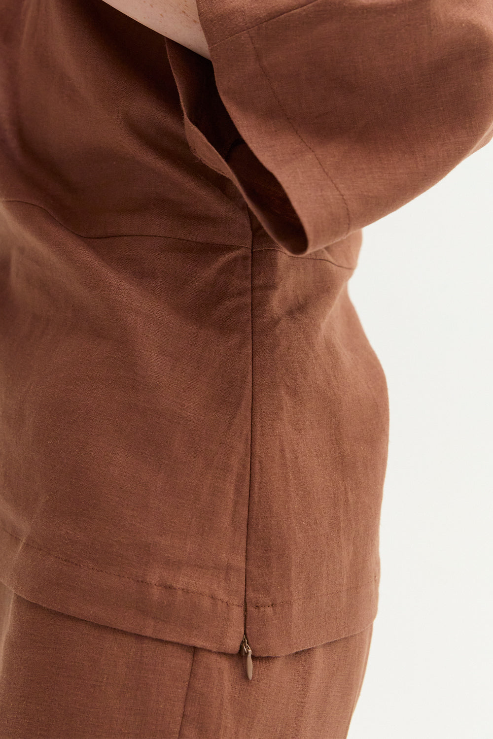 Haut asymétrique en mélange de lin