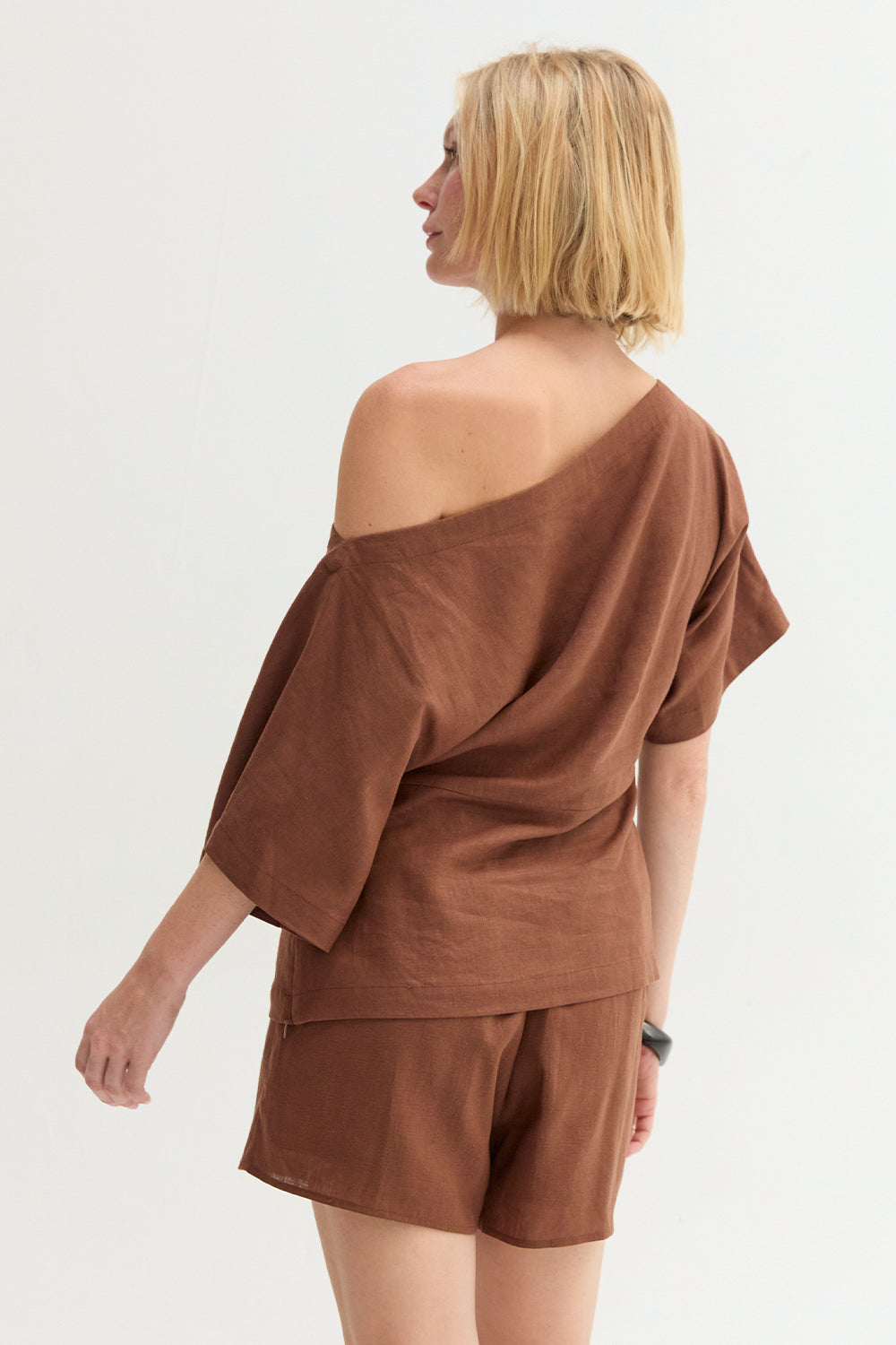 Haut asymétrique en mélange de lin