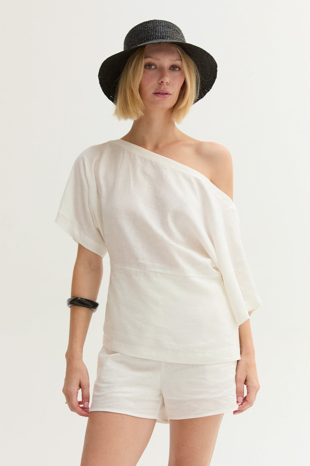 Haut asymétrique en mélange de lin