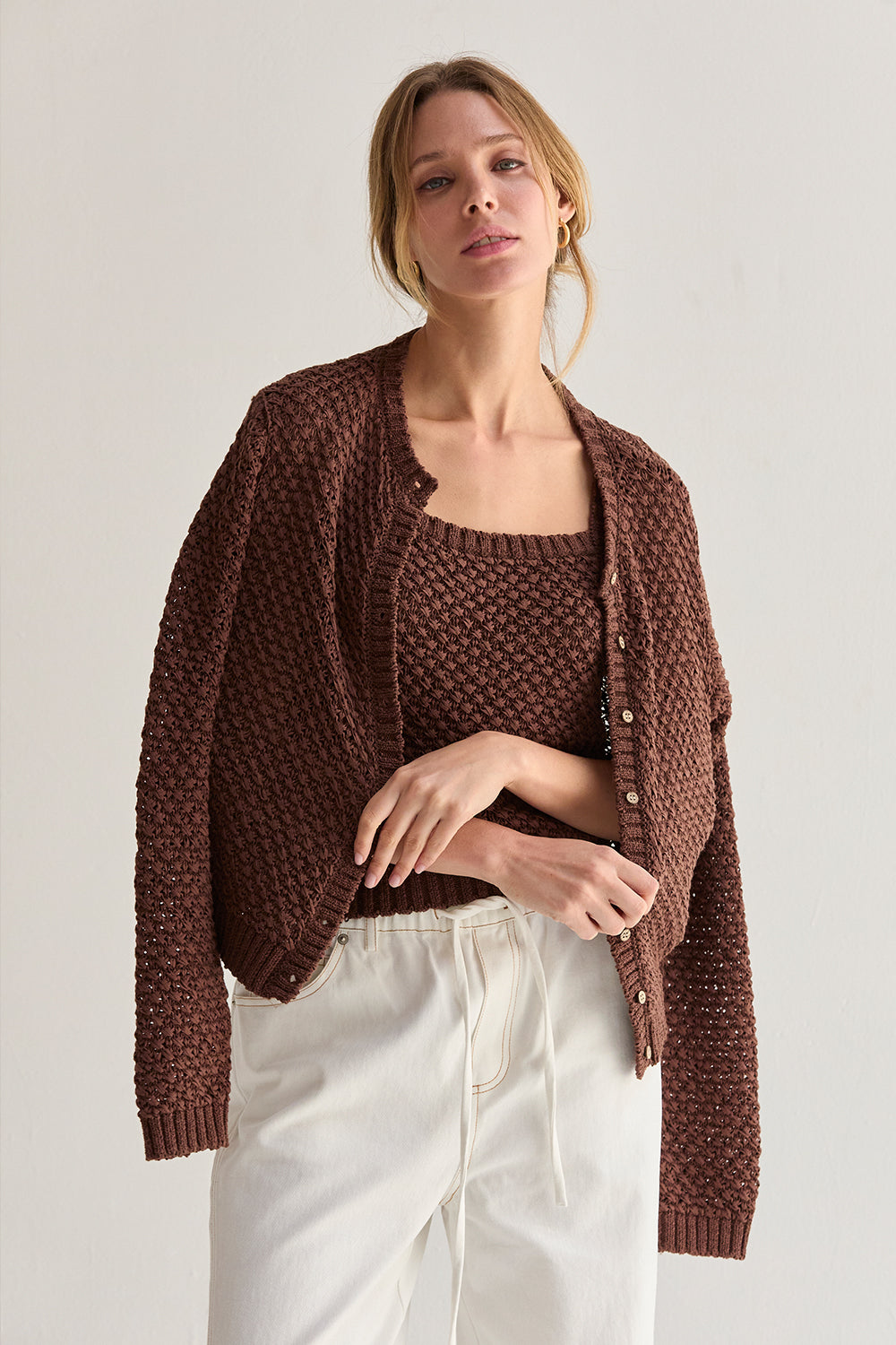 Ensemble gilet et débardeur en maille tressée